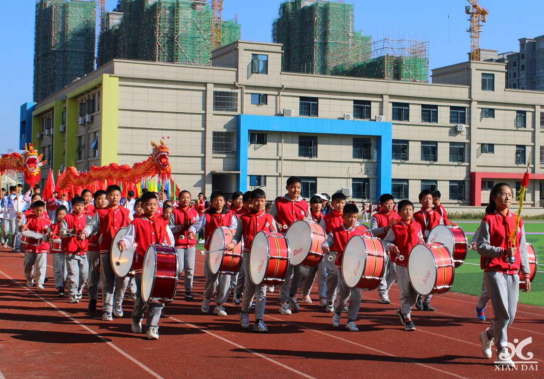 南昌現(xiàn)代外國(guó)語(yǔ)學(xué)校第二十三屆運(yùn)動(dòng)會(huì)開(kāi)幕式掠影（十八）